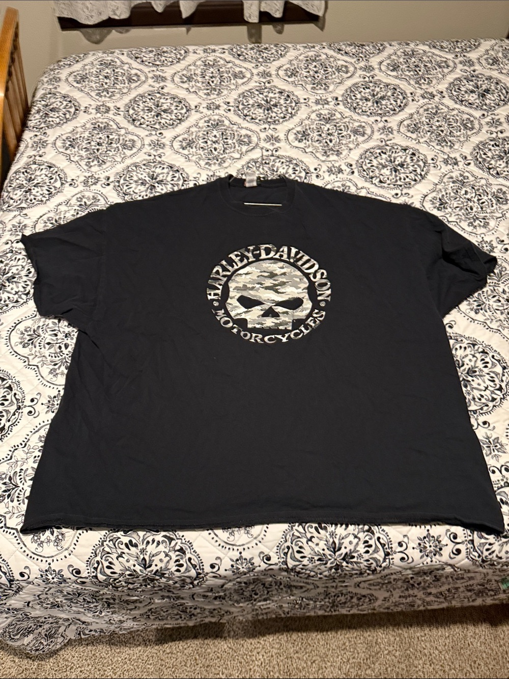 Harley-Davidson Black Short Sleeve Tee with Camo Skull Logo